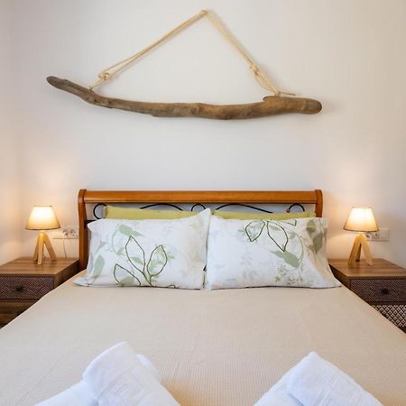 Aronia Luxury Apartments Karpathos Екстериор снимка