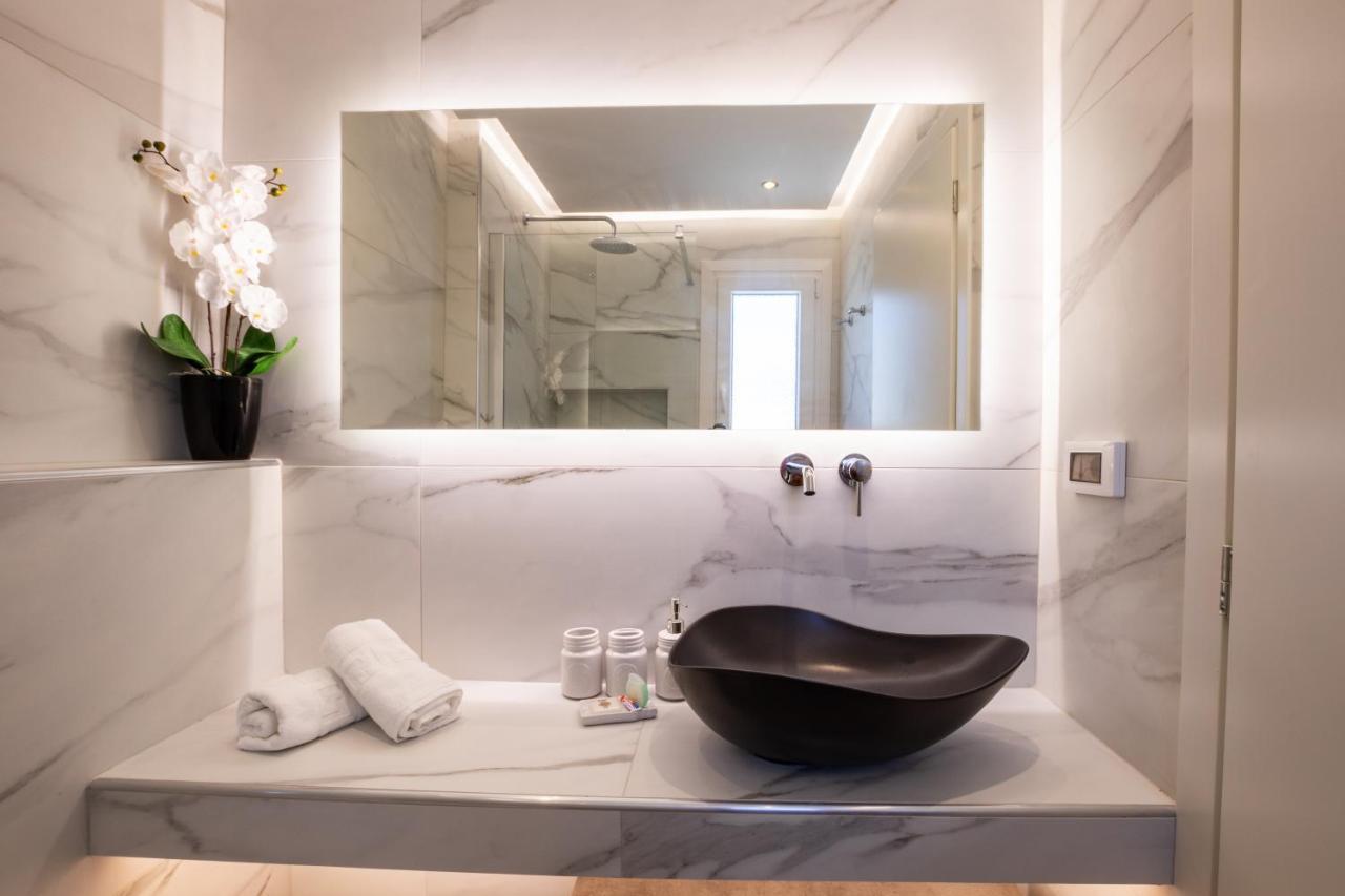 Aronia Luxury Apartments Karpathos Екстериор снимка
