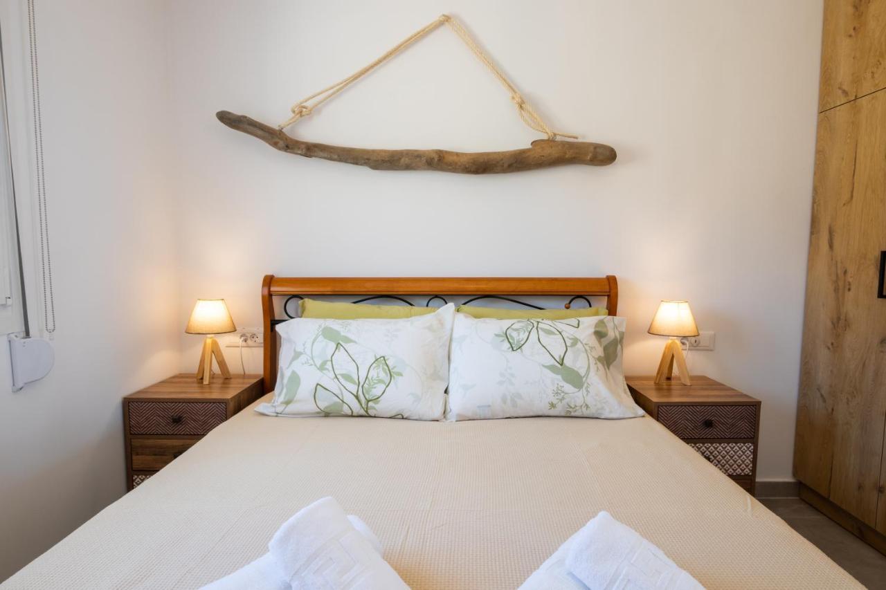 Aronia Luxury Apartments Karpathos Екстериор снимка